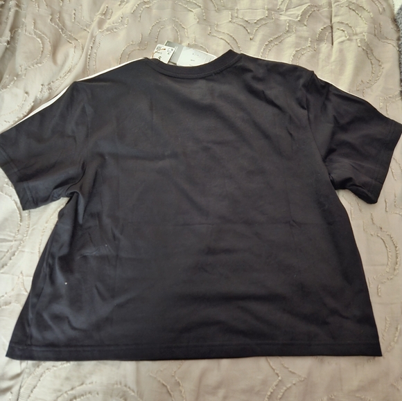 Adidas top - Picture 2 of 4